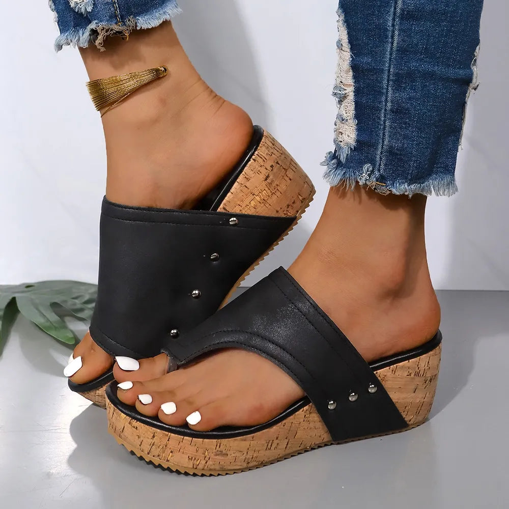 Feel-Good Wedge Sandals – Boho Chic Cork Platform with Toe Loop | Lightweight, Comfy & Stylish Summer Must-Have