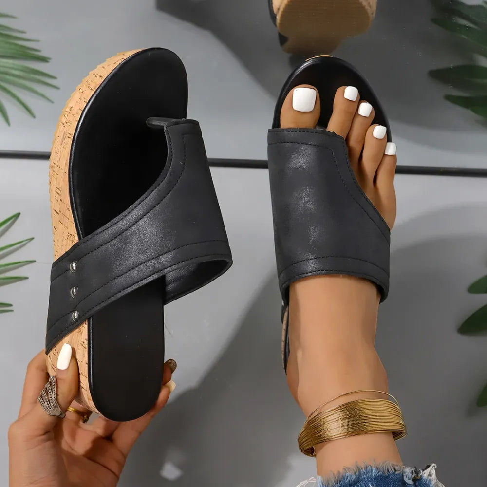 Feel-Good Wedge Sandals – Boho Chic Cork Platform with Toe Loop | Lightweight, Comfy & Stylish Summer Must-Have