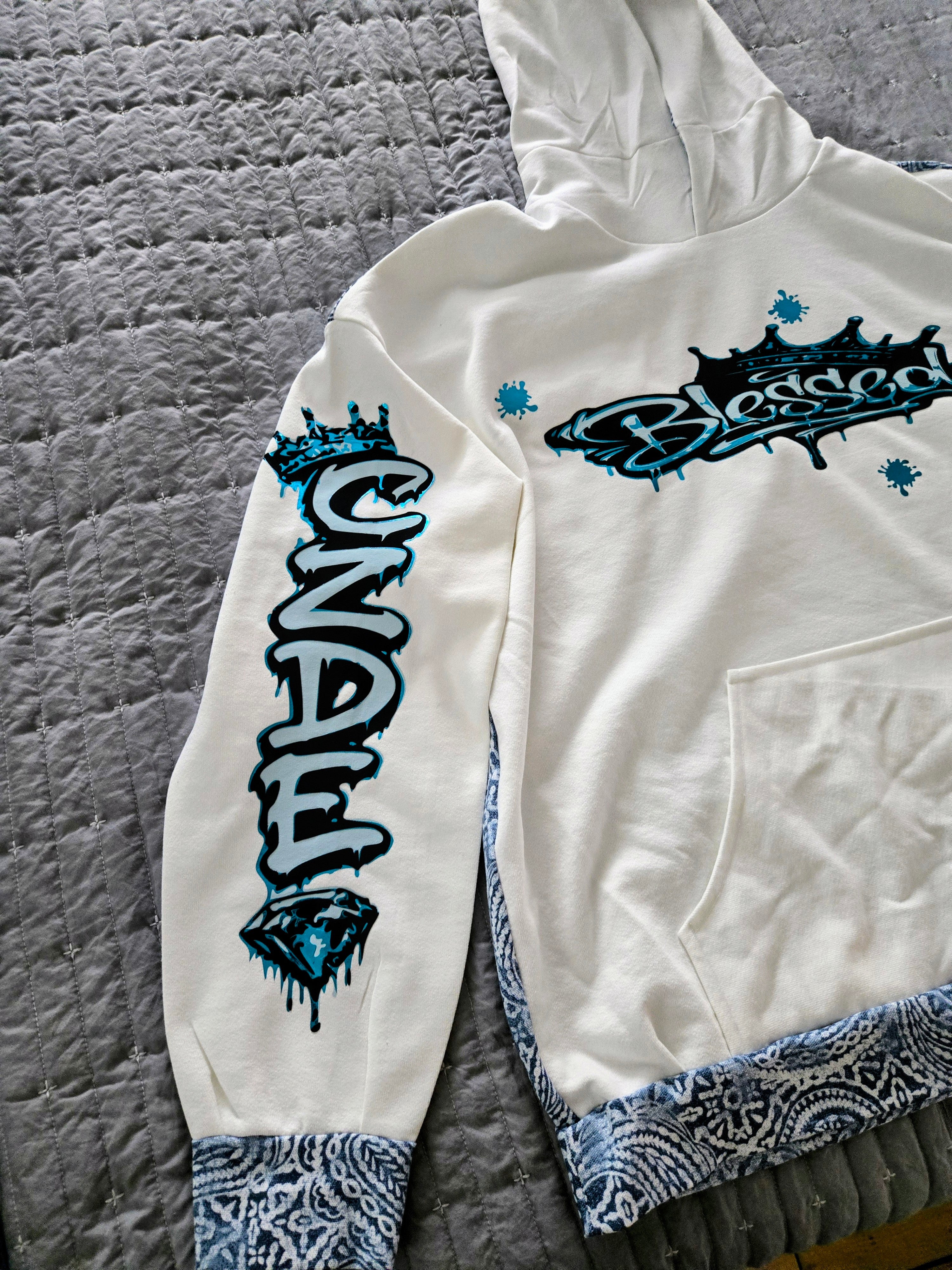 Blesseds Crown Graffiti Hoodie – CZDE Paisley Edition