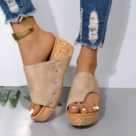 Feel-Good Wedge Sandals – Boho Chic Cork Platform with Toe Loop | Lightweight, Comfy & Stylish Summer Must-Have